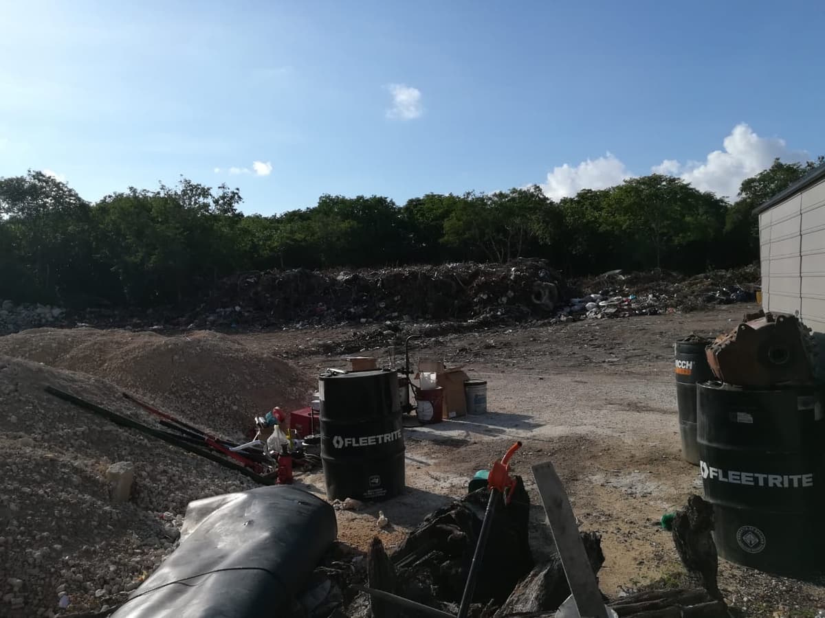 Servicios Públicos genera su propio tiradero detrás del CAM de Playa del Carmen