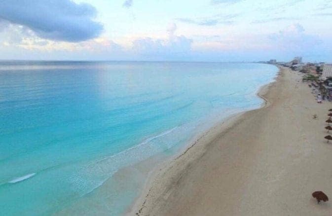 Luce Cancún con playas libres de sargazo
