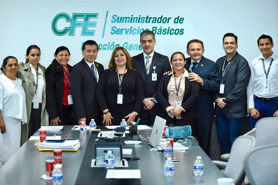 Juntan firmas contra la CFE en Cancún