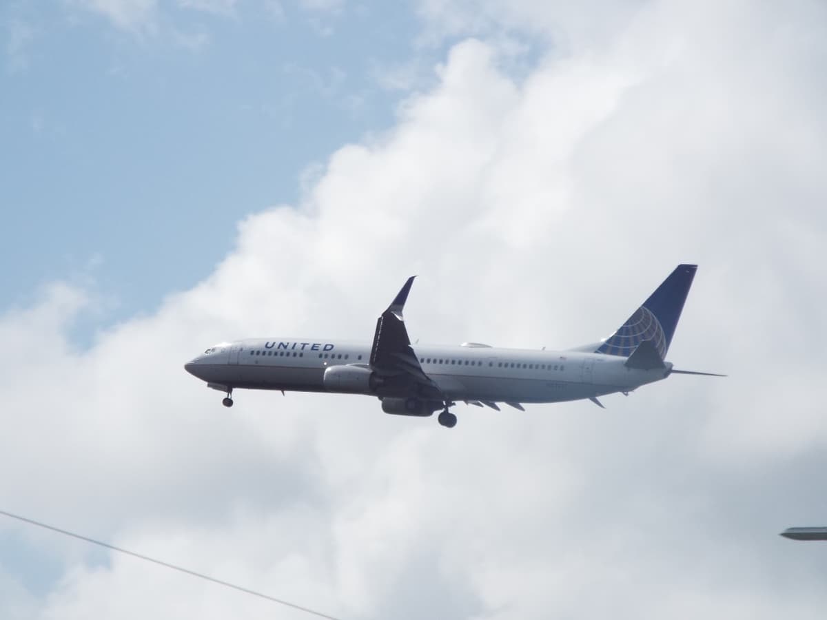 Cancelan 9 operaciones en Aeropuerto de Cancún por huracán “Dorian”