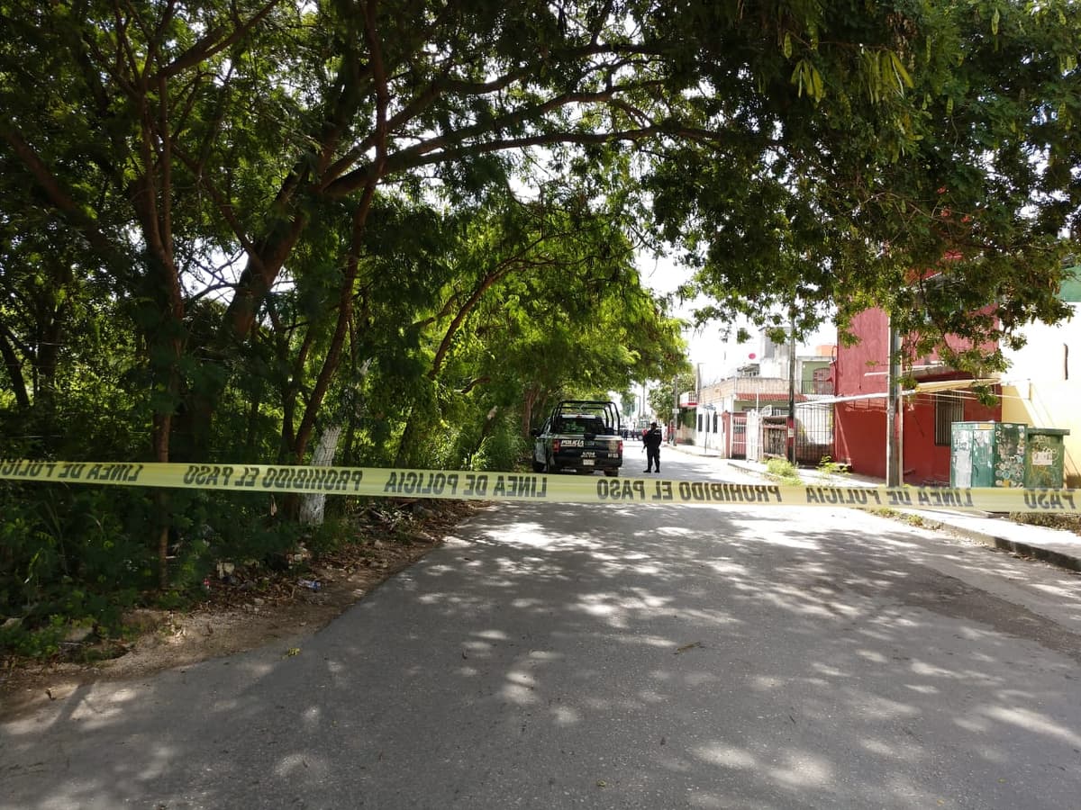 Hombre se desmaya y muere en la vía pública