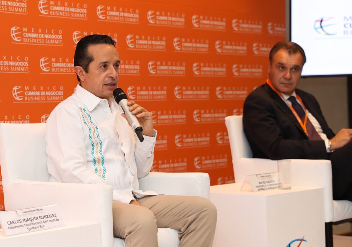 Carlos Joaquín atrae eventos internacionales en Cancún y Chetumal para impulsar la inversión