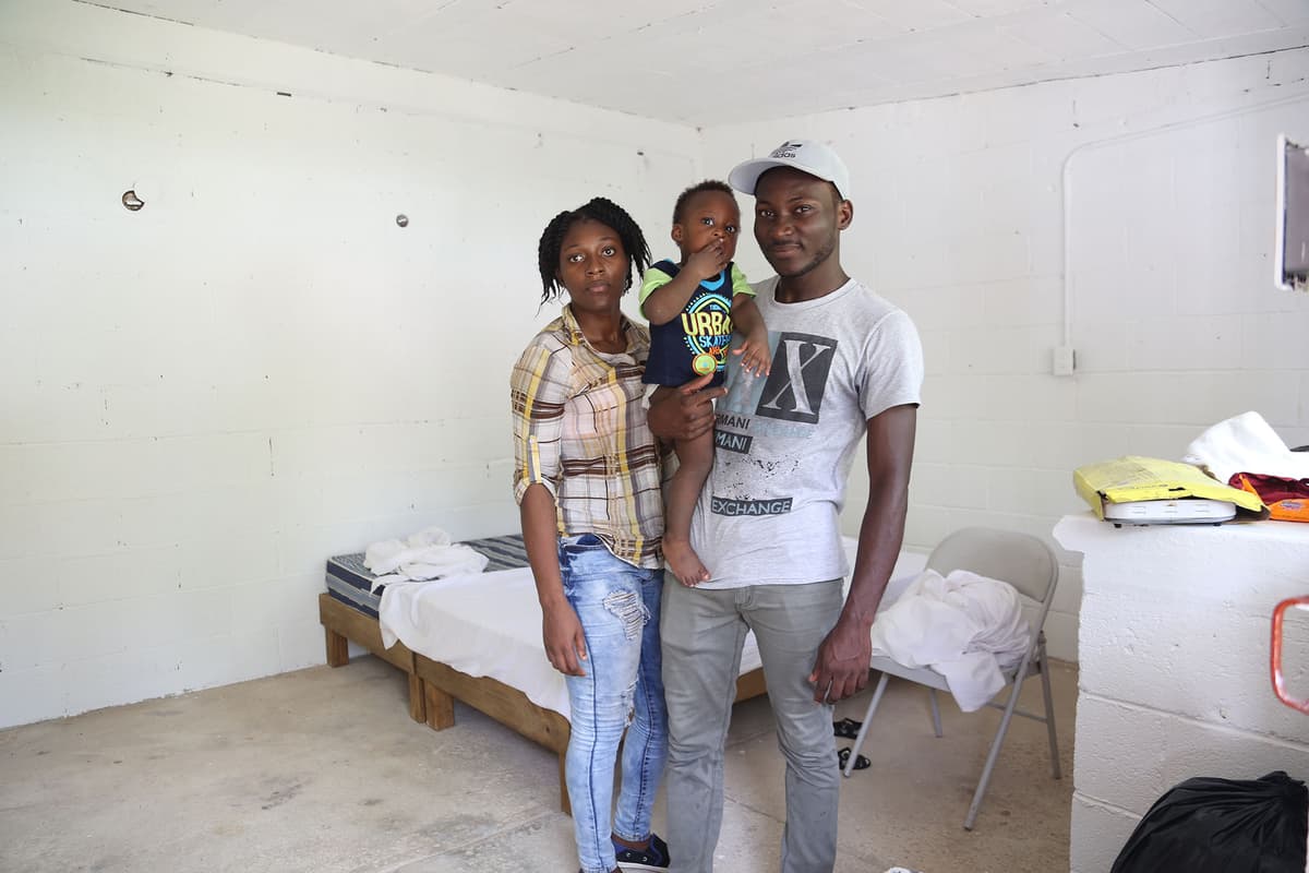 Llega a Puerto Aventuras desde Tapachula grupo de 22 migrantes