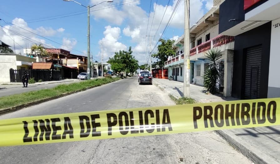 Asesinan a mujer en Cancún a balazos; hay un detenido