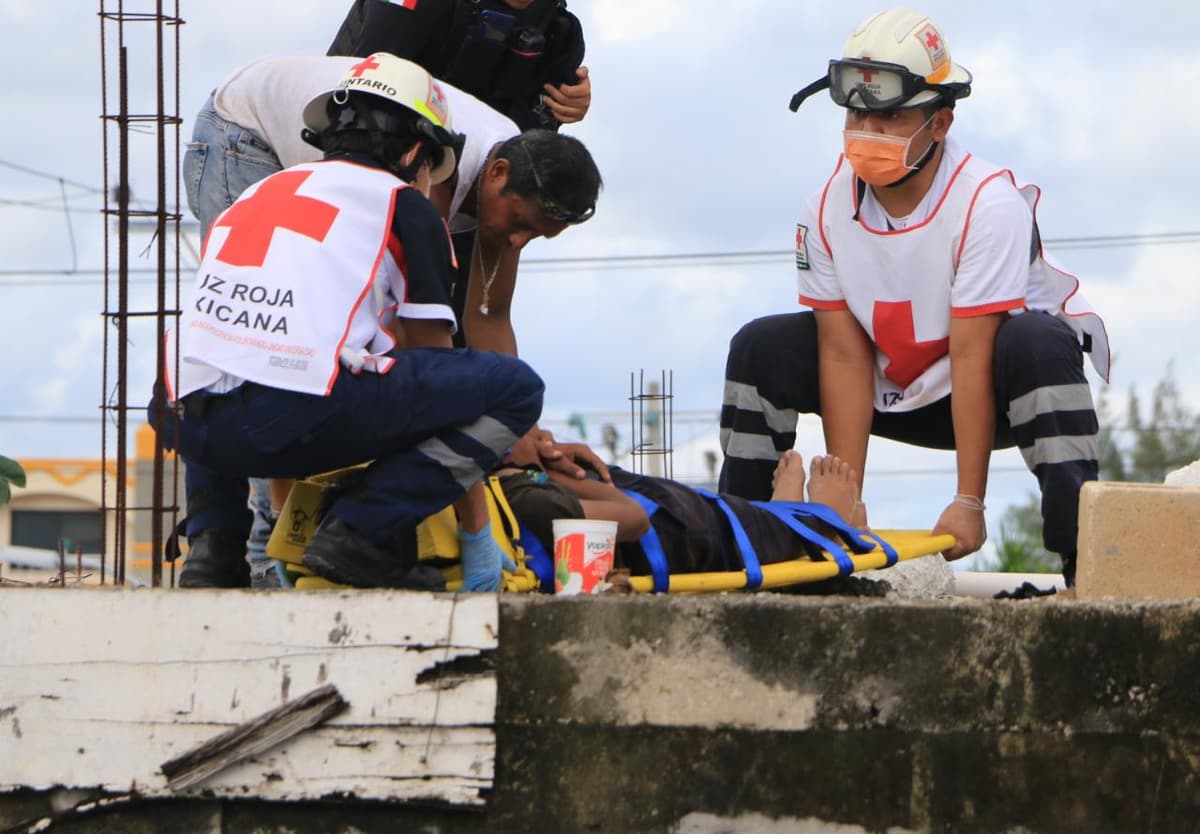 Adolescente herrero se electrocuta en Cancún