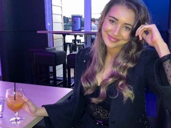 Modelo descubre que estaba embarazada hasta que dio a luz