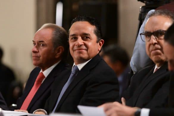 Carlos Joaquín, en el top cinco de gobernadores