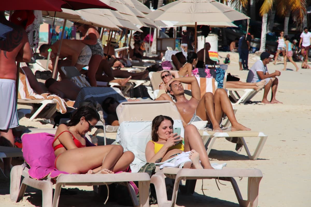 Alta demanda de servicios turísticos en Playa del Carmen