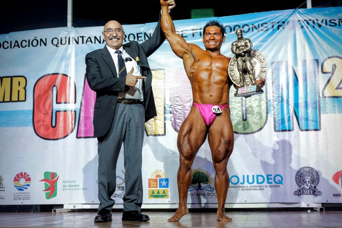 Triunfa Wlberth Cora en Mr. Cancún 2019