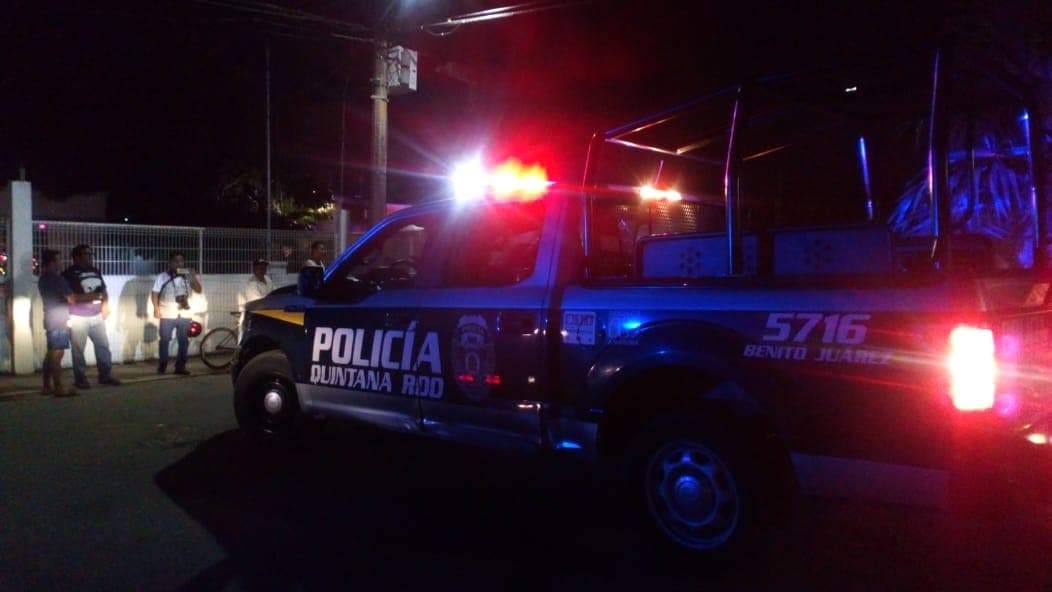 Sujetos armados atacan a familia en Cancún