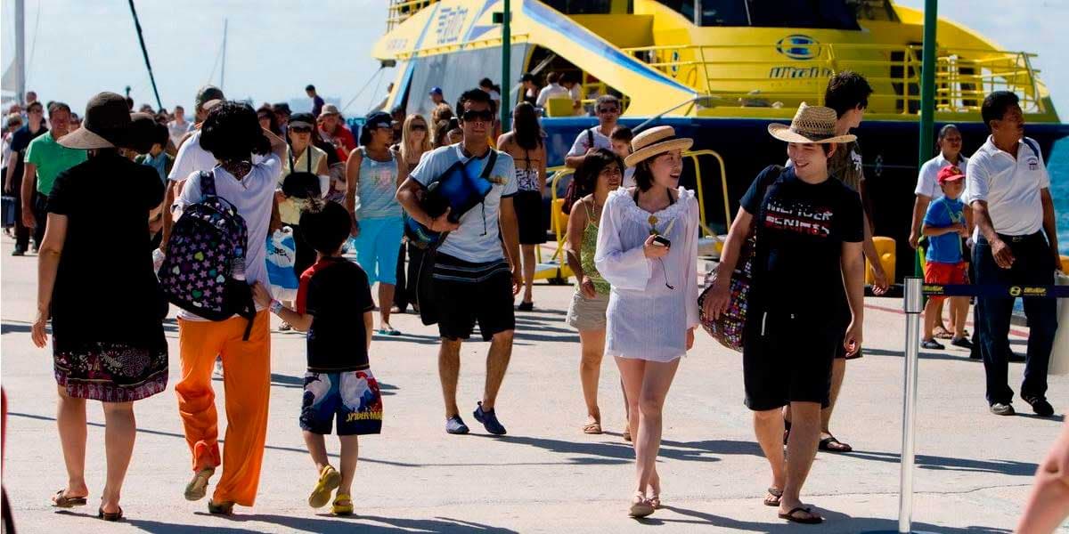 Sobre la mesa, estrategia contra abusos de las navieras