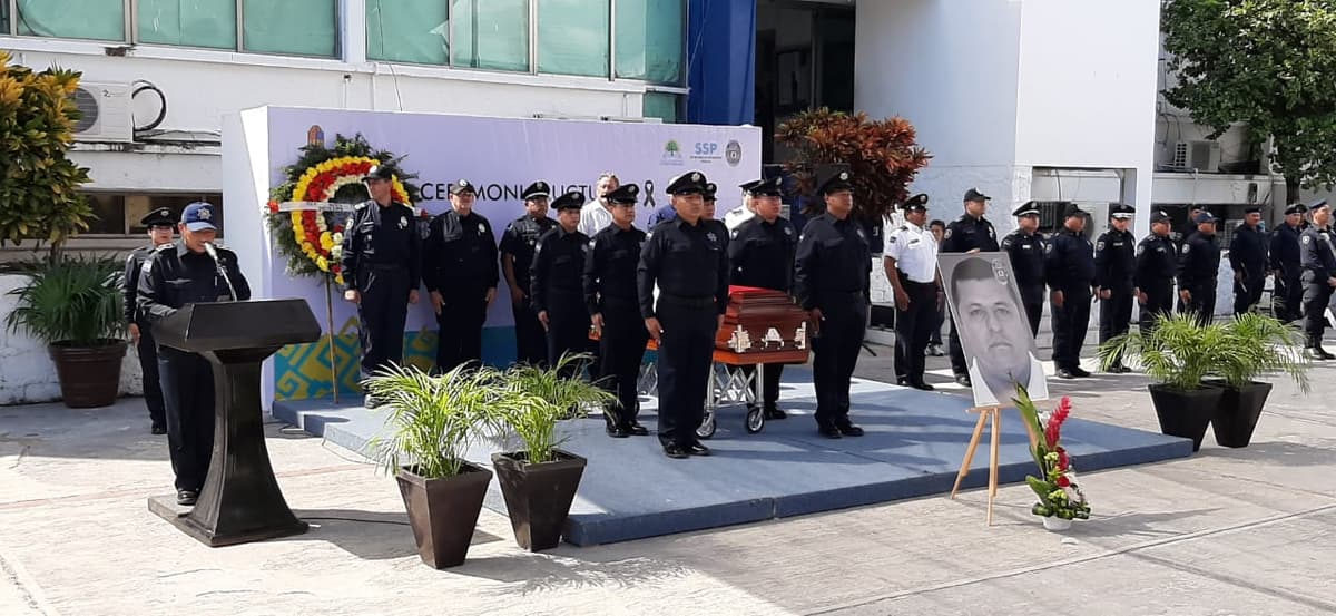 Dan último adiós  a Mando Policiaco asesinado en Tulum