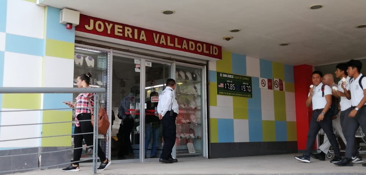 ¡Por segunda vez! Asaltan Joyería de Plaza Las Tiendas en Cancún