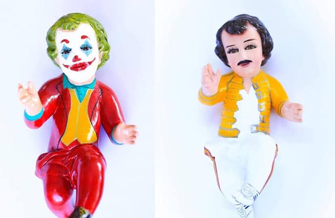 Venden por internet Niños Dios customizados de "Joker", Freddie Mercury y más