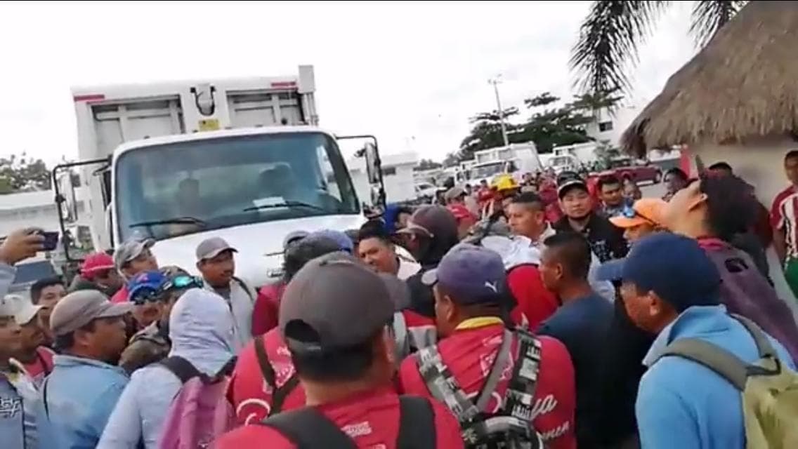 Reclaman trabajadores de servicios públicos "caja de ahorro" en Solidaridad