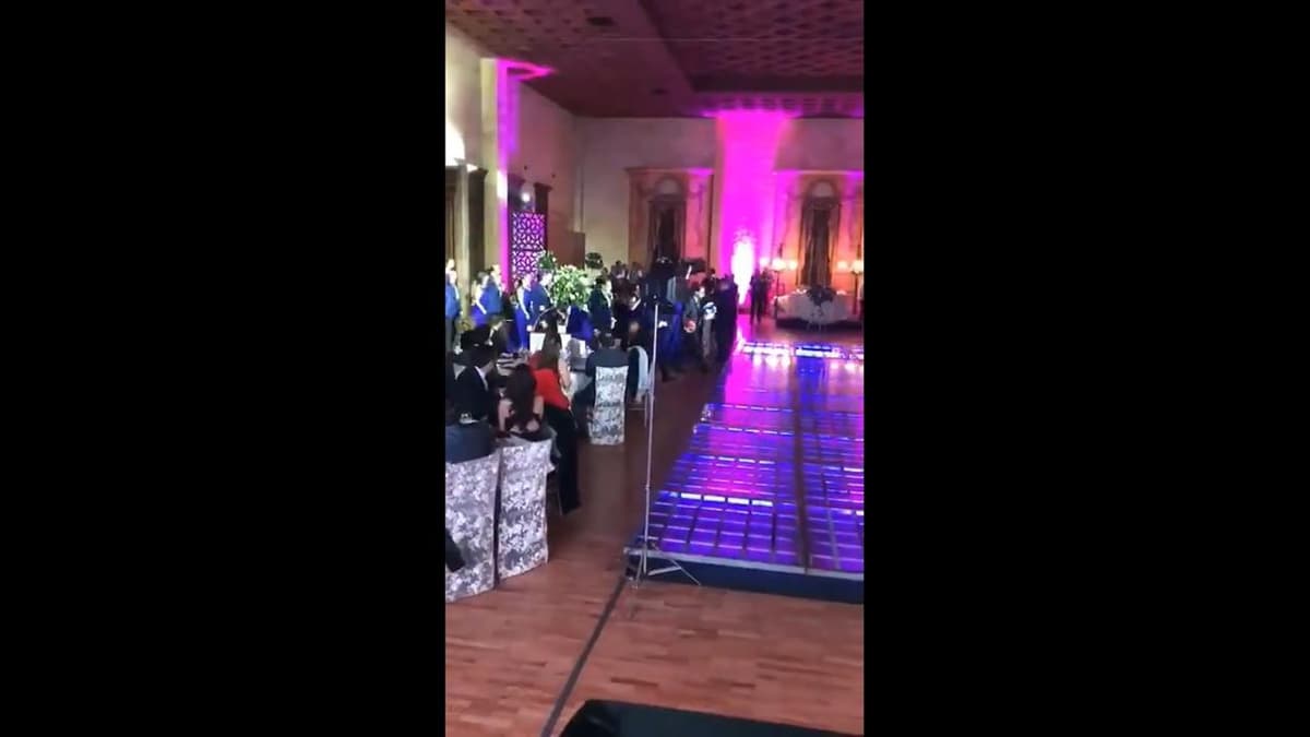 (Video) Novios se casan con fondo musical del himno de la Liga MX