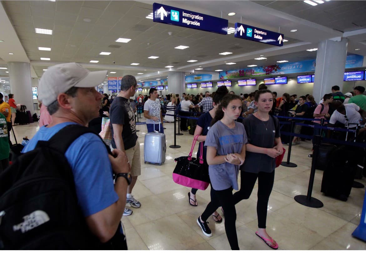Cierran parcialmente terminales 3 y 4 del Aeropuerto Internacional Cancún