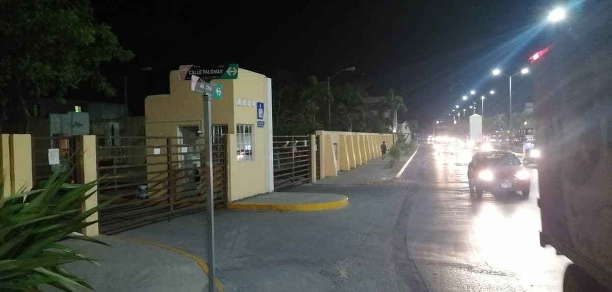 Disparan contra fachada de Villas del Sol Plus y exigen pago por asesinato