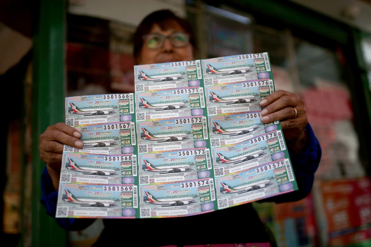 Agotados los "cachitos" de la rifa para el avión presidencial en Quintana Roo