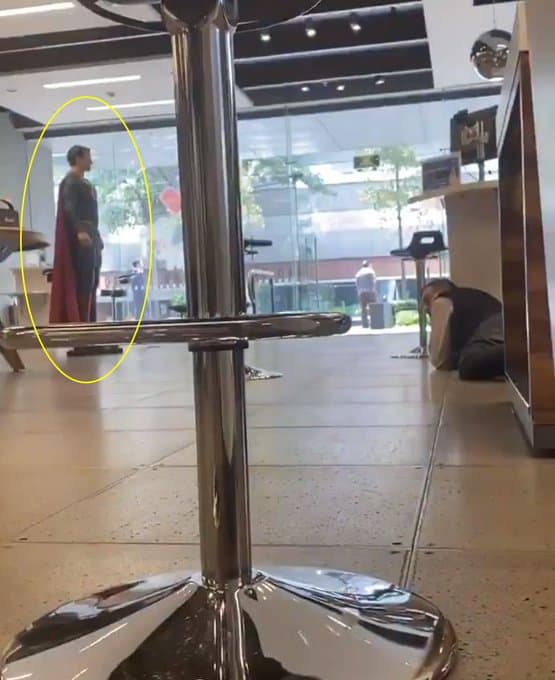 Internautas critican a Superman por no hacer nada durante balacera en Torre Diana