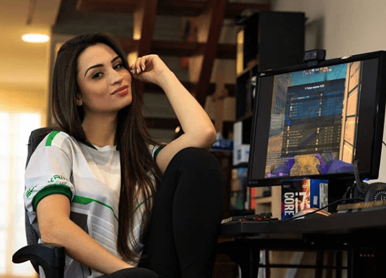 Gamer es condenada a 116 años de prisión por cometer fraude