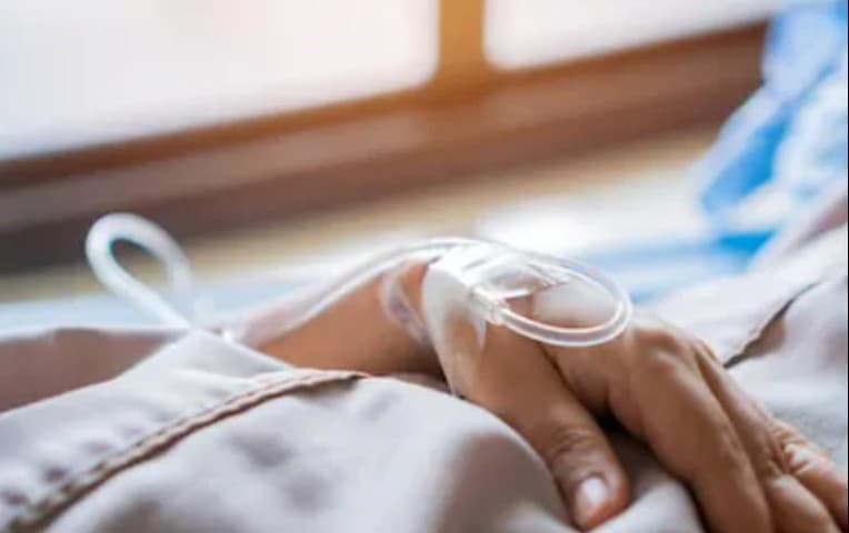 Fallece policía en Cancún; se sospecha de COVID-19