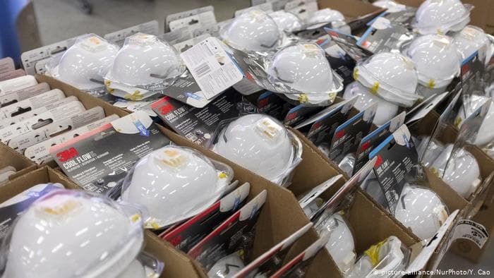 Empresario neoyorkino acumula 200 mil mascarillas para reventa