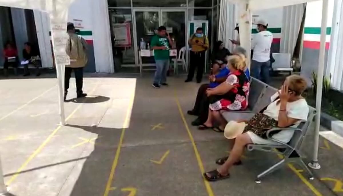 Se inconforma personal de limpieza y seguridad del ISSSTE de Chetumal