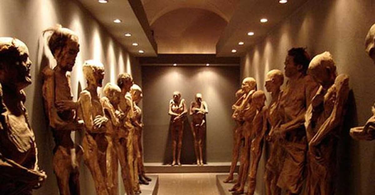Desaparecen 'misteriosamente' 22 momias del museo de Guanajuato