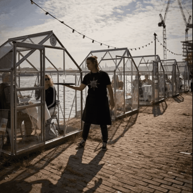 Galería: ¡Crean cenas en 'casas de cristal'! para evitar contagios de Covid-19