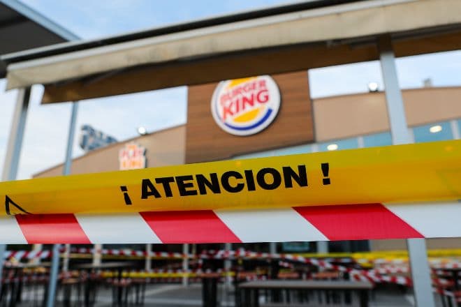Clausuran en Mérida Burger King por permitir consumo en su establecimiento