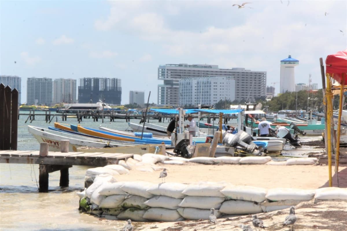 Covid-19 mantiene paralizado a Puerto Juárez, todavía aguardan reactivación