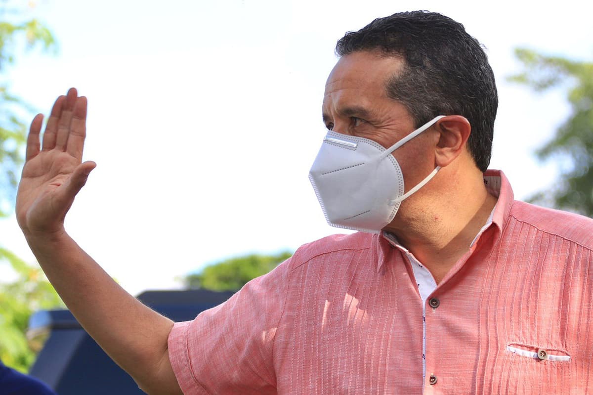 Participa Carlos Joaquín en ceremonia virtual recertificación Blue Flag a Isla Mujeres