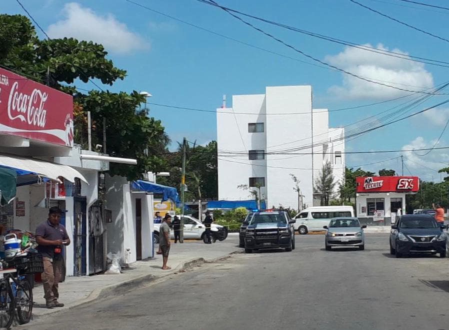 Balean refaccionaria en Playa del Carmen por supuesto cobro de “derecho de piso”