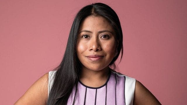 Difunden fotos de Yalitza Aparicio cuando era niña
