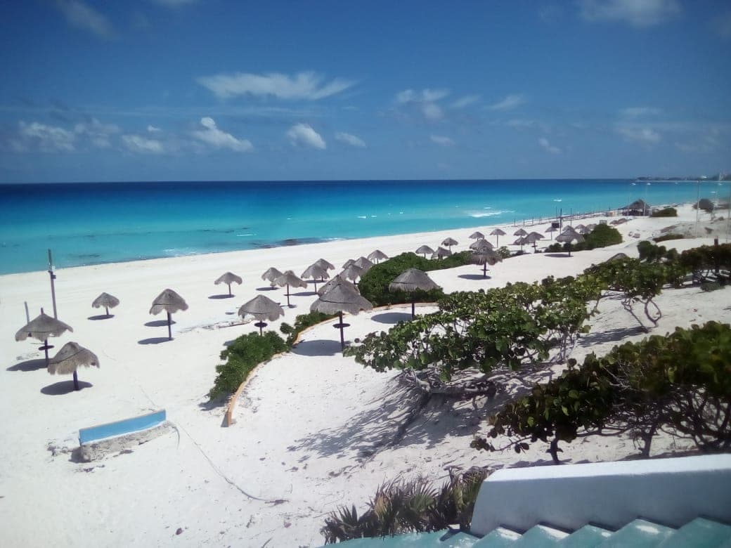 Dos playas de Cancún refrendarán certificación Bandera Blanca