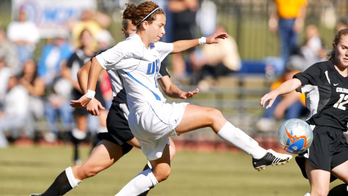 Comité Olímpico reconoce a la quintanarroense Iris Mora como deportista