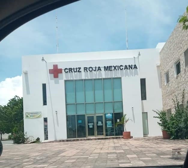 Le niega Cruz Roja atención médica y muere en Playa del Carmen