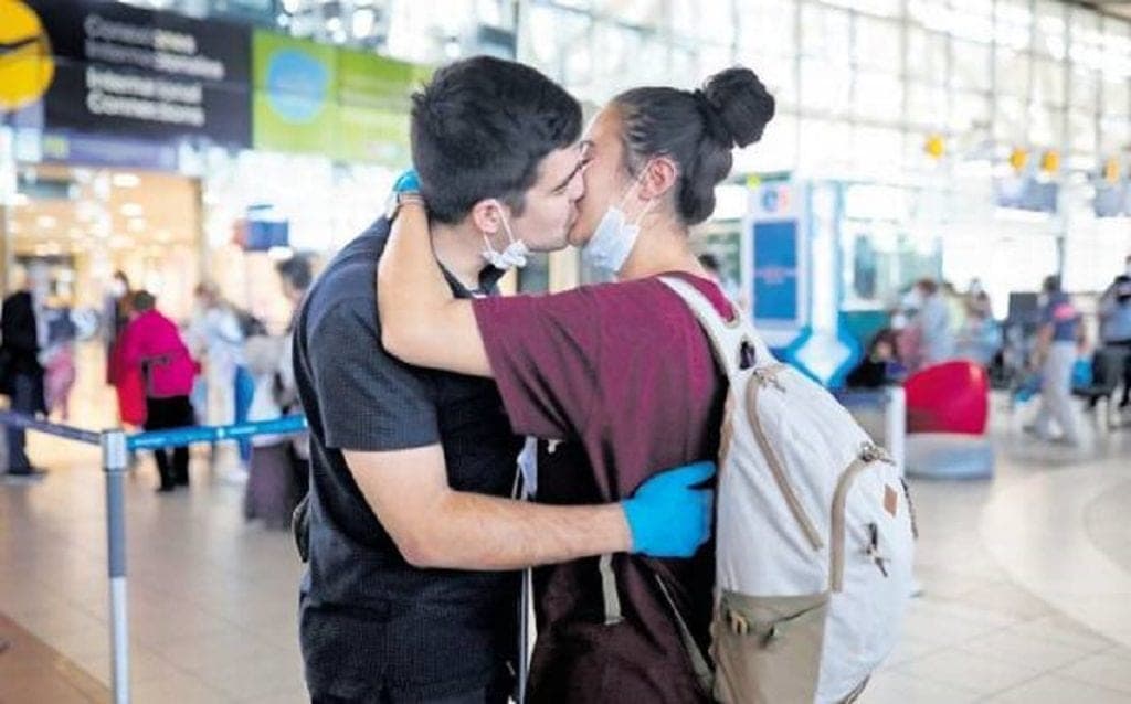 ¡Estar enamorado podría ayudar a prevenir el Covid-19!