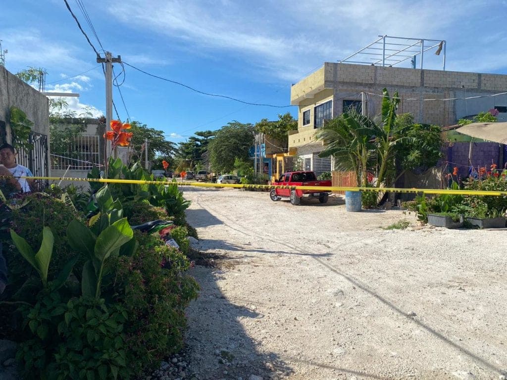¡Otro asesinato en In House! Ejecutan a mujer que caminaba en un sendero