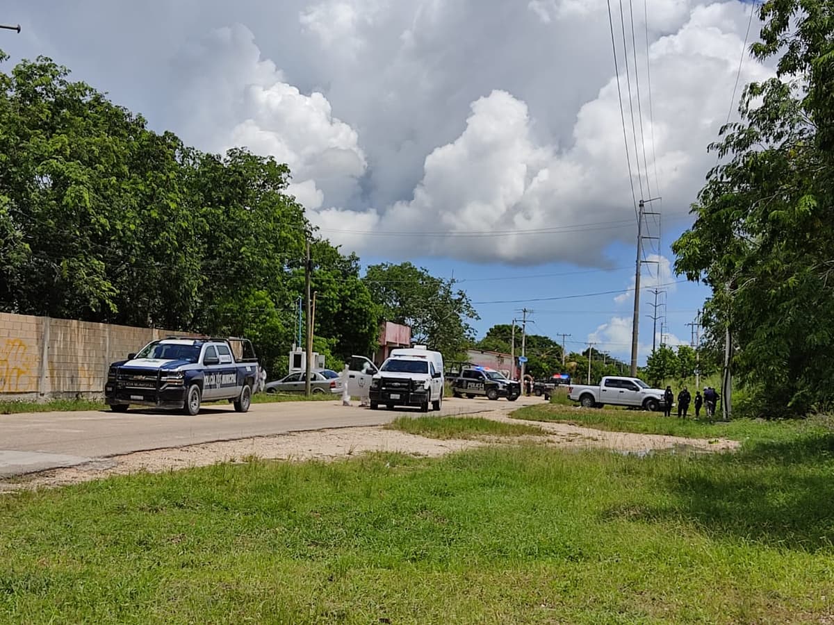 ¡Era policía! Identifican a pareja encajuelada que hallaron sin vida en Cancún