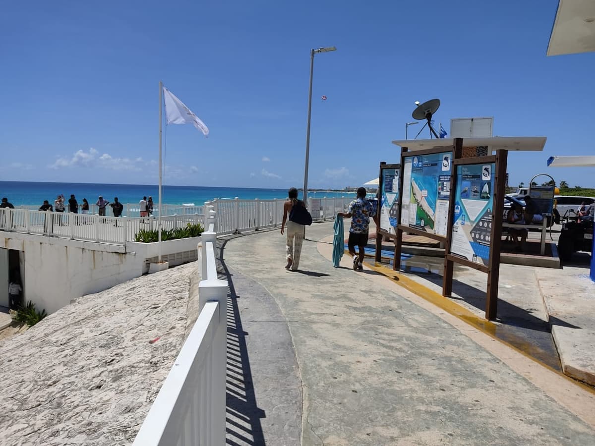 Abren tres playas en Cancún, conoce horarios y restricciones