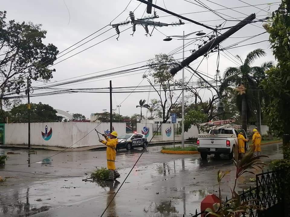 ¿Cuándo vuelve la electricidad a sectores afectados por 'Zeta'? CFE Inicia labores