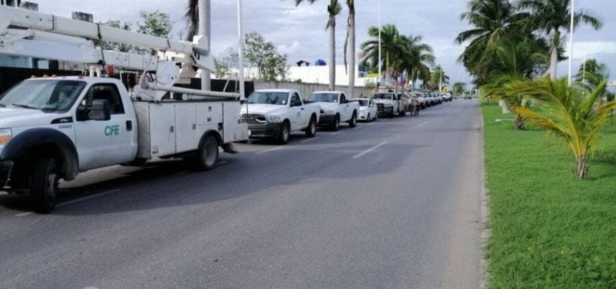 "No le cuentes a tus padres": captan a hombre seduciendo a niña para abusar de ella