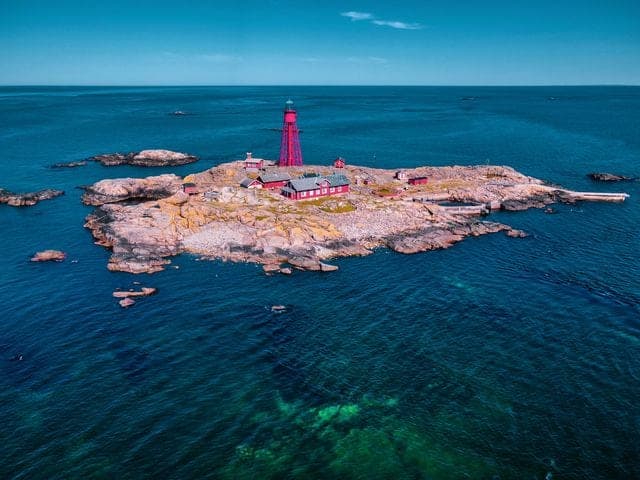 Conoce el hotel más aislado e impresionante del mundo, ¡te fascinará!