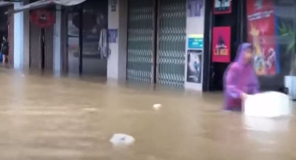 Inundaciones en Vietnam y Camboya dejan más de 100 muertos