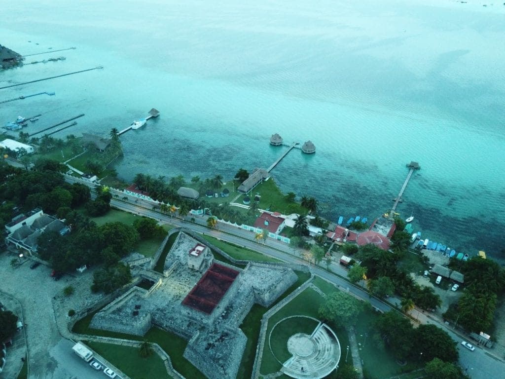 "Dimes y diretes" entre ambientalistas y empresarios de Bacalar