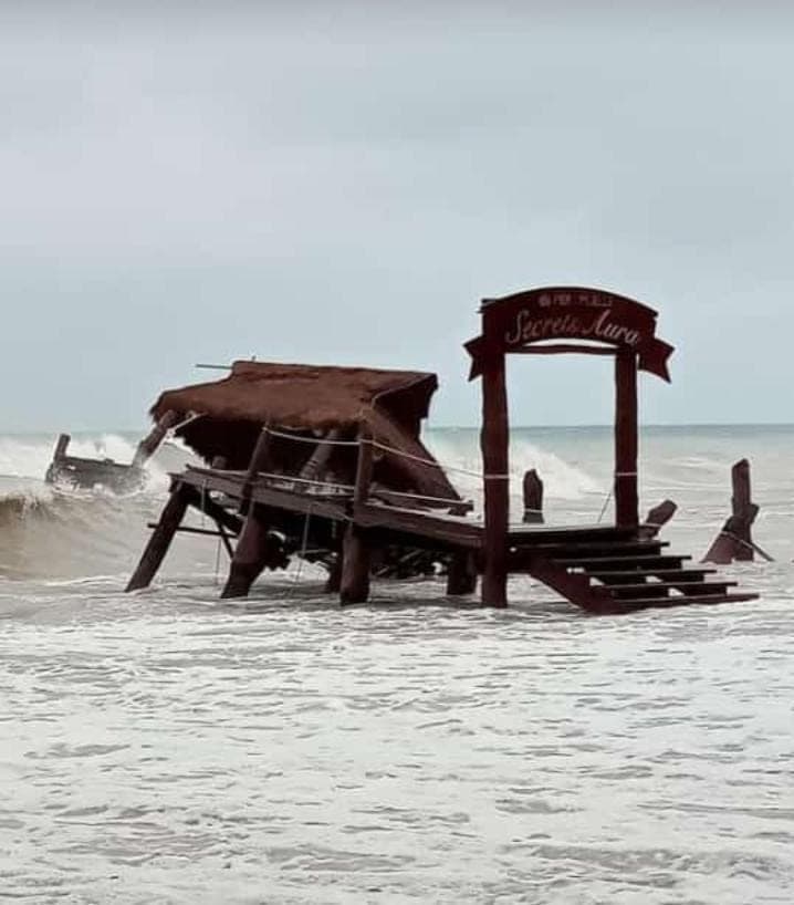 Libra Cozumel las inclemencias de la Tormenta Tropical "Gamma"