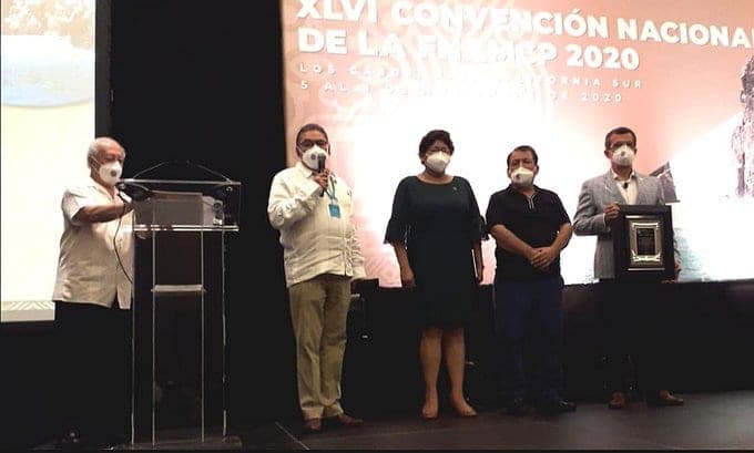 Profesionales reconocen a Yohanet Torres con galardón "Contador Público del año 2020"