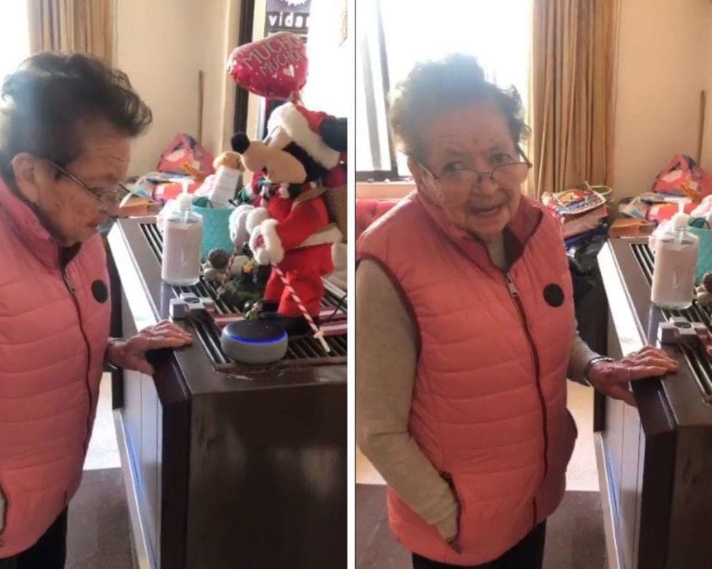 Abuela recibe asistente de Alexa como regalo de Navidad y se hace viral por su reacción
